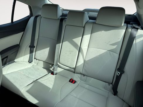 New 2026 Toyota Camry XLE AWD/4WD image 17