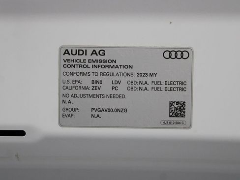 Used 2023 Audi e-tron GT Premium Plus image 51