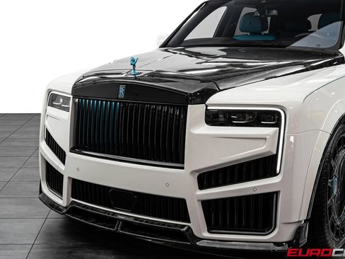 Used 2026 Rolls-Royce Cullinan AWD/4WD image 17