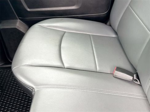 Used 2021 RAM 2500 Tradesman w/ Chrome Appearance Group image 28