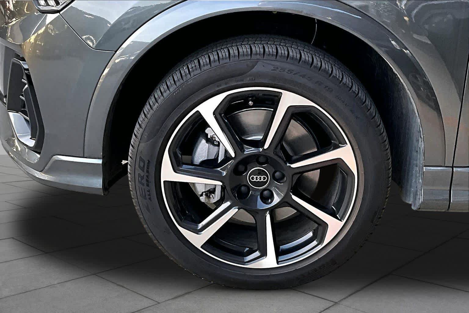 Used 2025 Audi Q3 2.0T Premium Plus AWD/4WD image 10