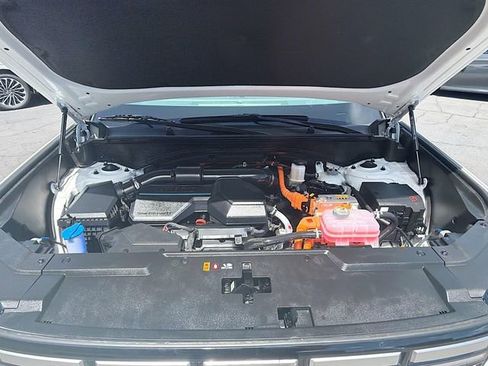 Used 2025 Hyundai Santa Fe SEL FWD image 28