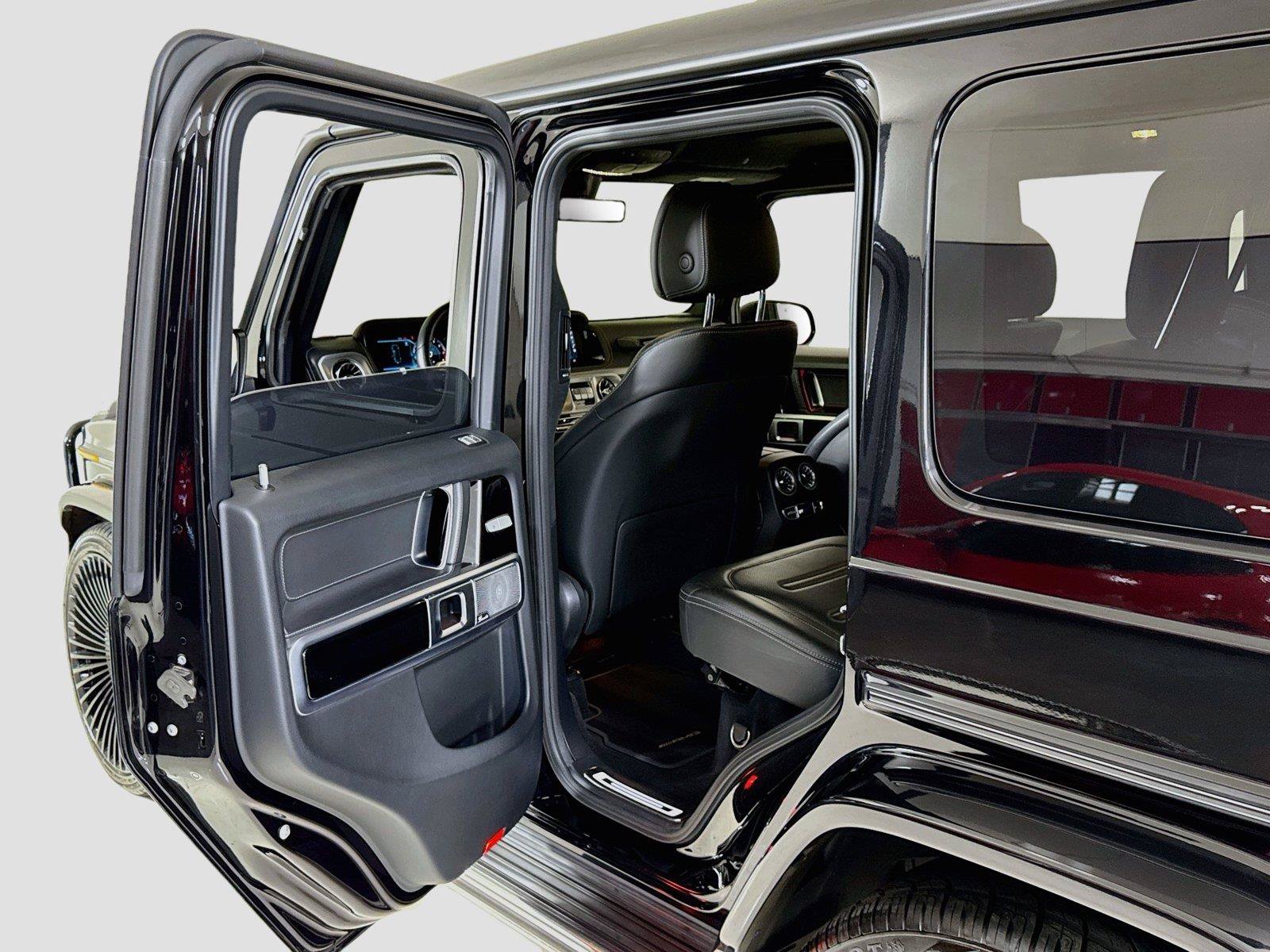 Used 2022 Mercedes-Benz G 550 image 25