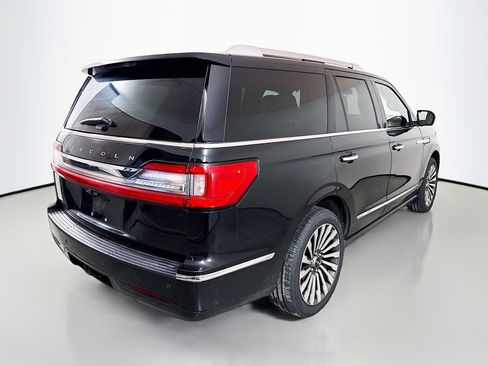 Used 2019 Lincoln Navigator Reserve image 7