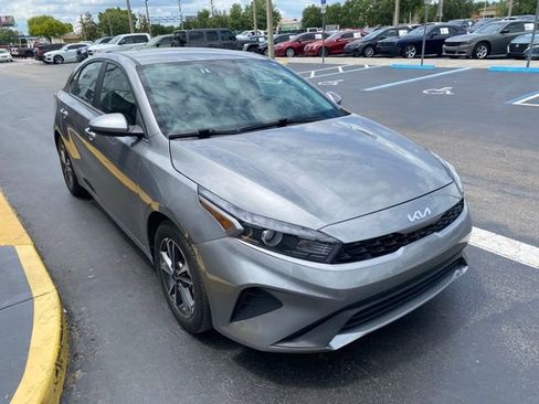 Used 2024 Kia Forte LXS image 2