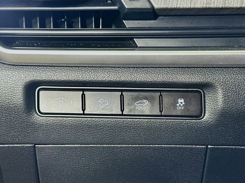 Used 2024 Kia Telluride EX w/ EX Captain's Chair Package image 22