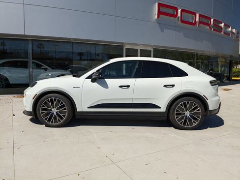 Certified 2024 Porsche Macan 4 Electric image 2