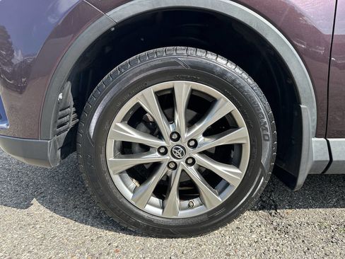 Used 2016 Toyota RAV4 Limited AWD/4WD image 10