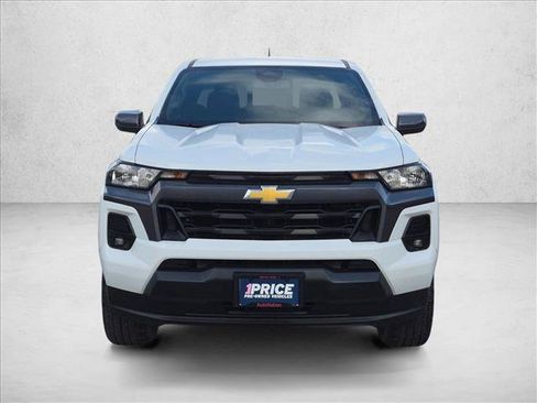 Used 2023 Chevrolet Colorado LT w/ LT Convenience Package II RWD image 2