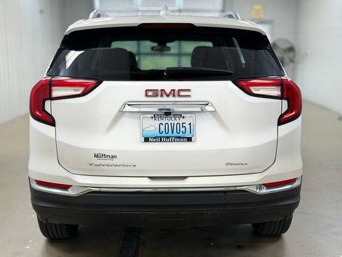 Used 2022 GMC Terrain SLT w/ Infotainment Package II AWD/4WD image 6
