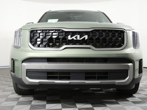 Used 2023 Kia Telluride EX X-Line image 2