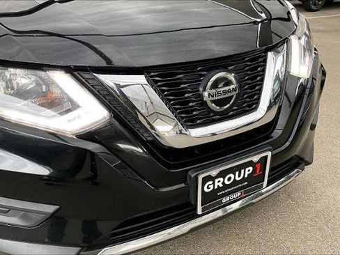 Certified 2020 Nissan Rogue SV image 29