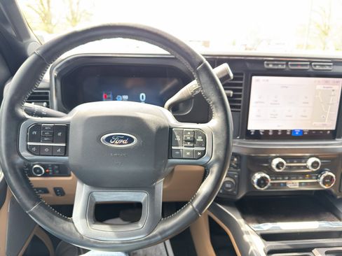 Used 2024 Ford F250 Lariat w/ Chrome Package AWD/4WD image 23