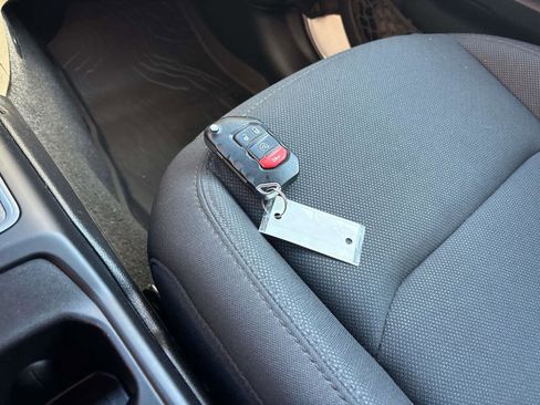 Used 2022 Jeep Wrangler Sport image 20