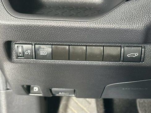 Used 2024 Toyota RAV4 XLE w/ Convenience Package AWD/4WD image 22