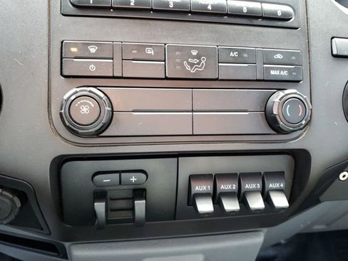 Used 2015 Ford F250 XL w/ Power Equipment Group image 21