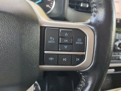 Used 2024 Ford Expedition XLT image 26