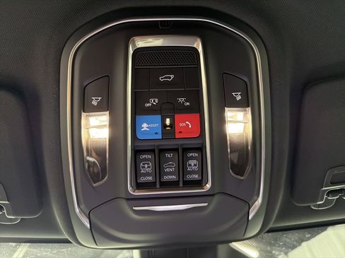 New 2026 Jeep Grand Cherokee L Limited RWD image 28
