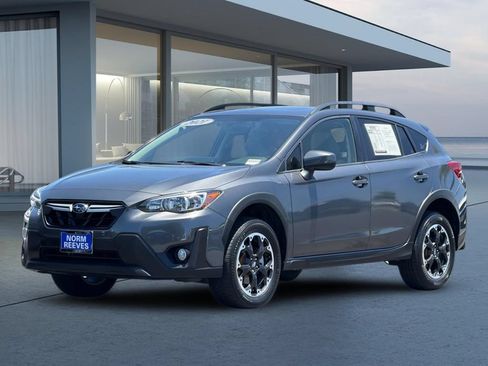 Used 2021 Subaru Crosstrek 2.0i Premium w/ Moonroof Package AWD/4WD image 8