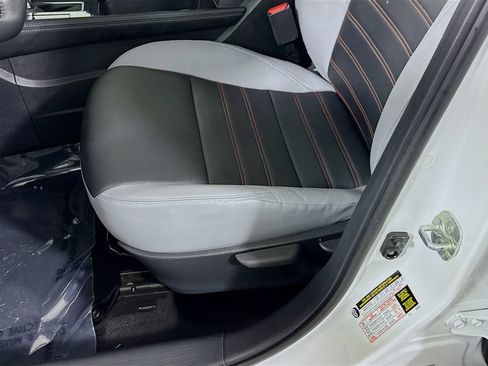 Certified 2023 Nissan Kicks SR w/ SR Premium Package FWD image 23
