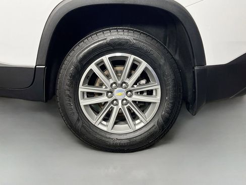 Used 2023 Chevrolet Traverse LT AWD/4WD image 31