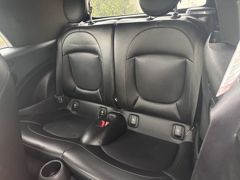 Used 2019 MINI Cooper S w/ Signature Upholstery Package image 14