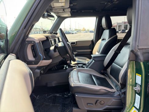 Used 2023 Ford Bronco Wildtrak AWD/4WD image 11