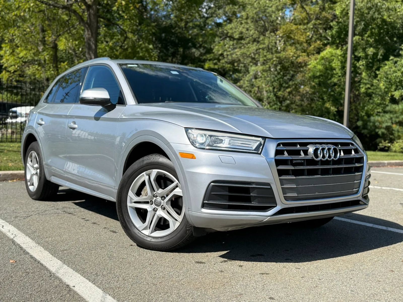 Used 2018 Audi Q5 2.0T Premium w/ Convenience Package AWD/4WD image 1