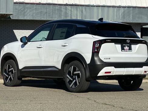 New 2026 Nissan Kicks SV FWD image 6