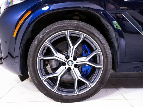 Used 2025 BMW X6 M60i AWD/4WD image 10