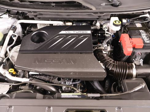 Used 2025 Nissan Rogue SV FWD image 18