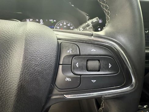 Used 2023 Buick Envision Essence w/ Sport Touring Package image 20