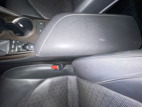 Used 2021 Toyota Camry XSE w/ Carpet Mat Package (TMS) FWD image 21