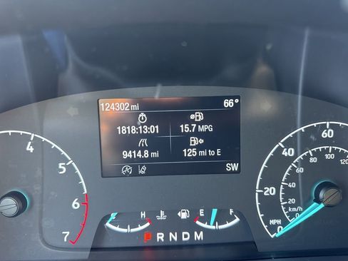 Used 2020 Ford Transit 250 Medium Roof image 18