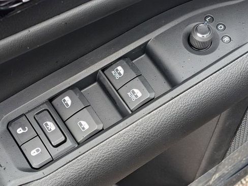 New 2026 Jeep Compass Latitude image 23