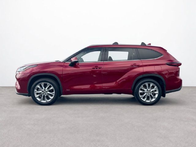 Used 2024 Toyota Highlander Limited AWD/4WD image 2