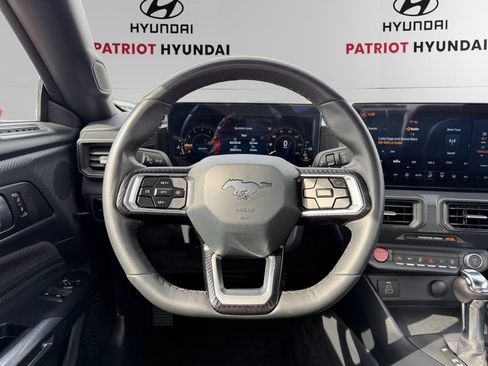 Used 2024 Ford Mustang Coupe RWD image 12