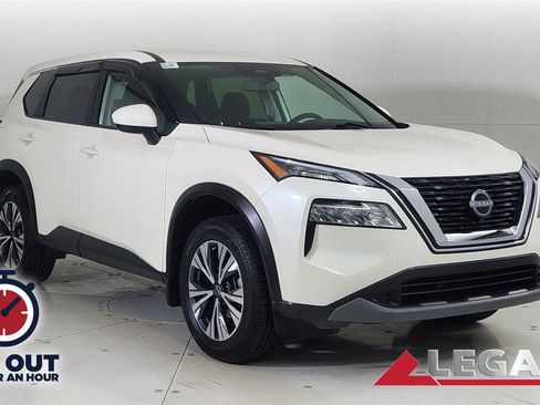 Certified 2023 Nissan Rogue SV image 1