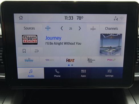 Used 2021 Ford Explorer XLT w/ Equipment Group 202A AWD/4WD image 31