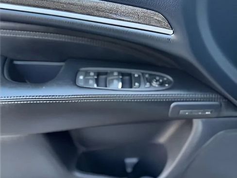 Used 2015 INFINITI QX60 AWD w/ Premium Package image 25