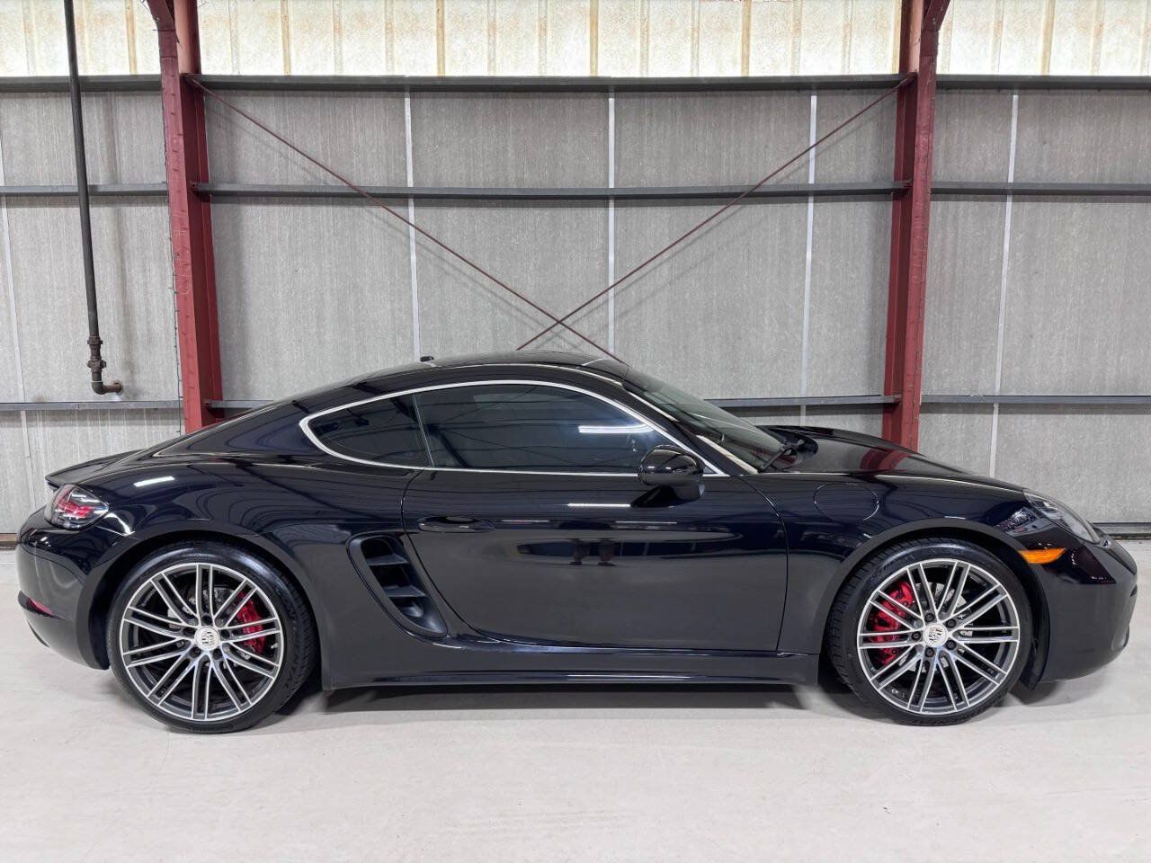 Used 2018 Porsche 718 Cayman S RWD image 30
