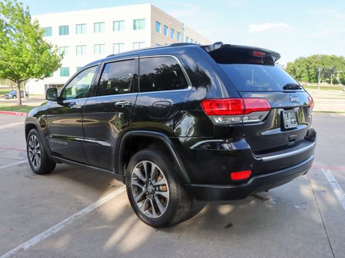 Used 2018 Jeep Grand Cherokee Limited RWD image 5