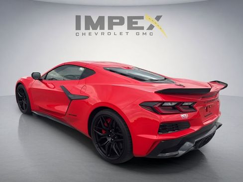 Used 2023 Chevrolet Corvette Z06 w/ Engine Appearance Package RWD image 3