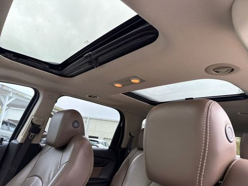 Used 2017 GMC Acadia Limited SLT image 17