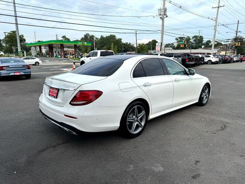 Used 2017 Mercedes-Benz E 300 4MATIC image 5