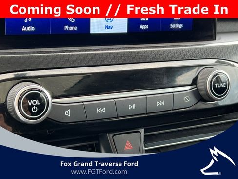 Certified 2022 Ford Escape SEL w/ SEL Stealth AWD Package image 26