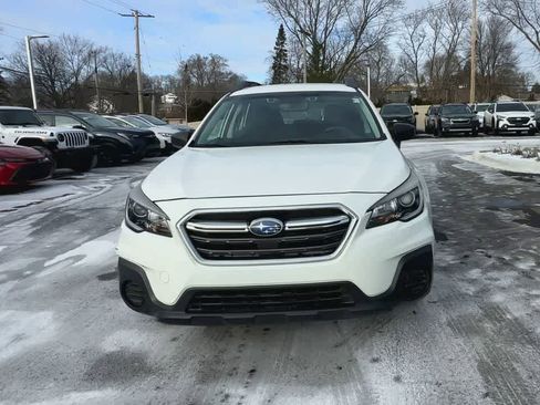 Used 2019 Subaru Outback 2.5i image 3