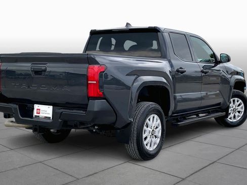 Used 2024 Toyota Tacoma SR image 13