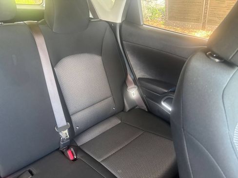 Used 2025 Kia Soul LX w/ LX Technology Package FWD image 35