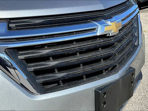 Used 2023 Chevrolet Equinox LT image 38